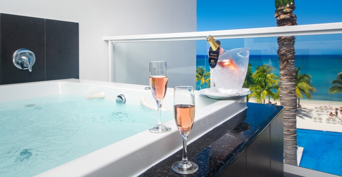 riu palace jamaica ocean front elite club jacuzzi suite