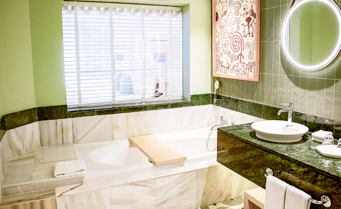 bahia-principe-esmeralda-bathrooms