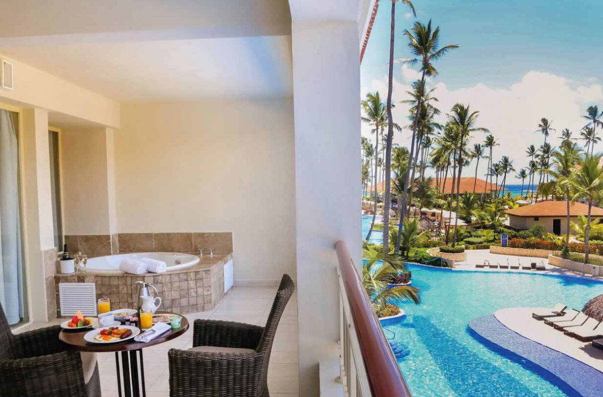majestic-mirage-family-suite-balcony-2