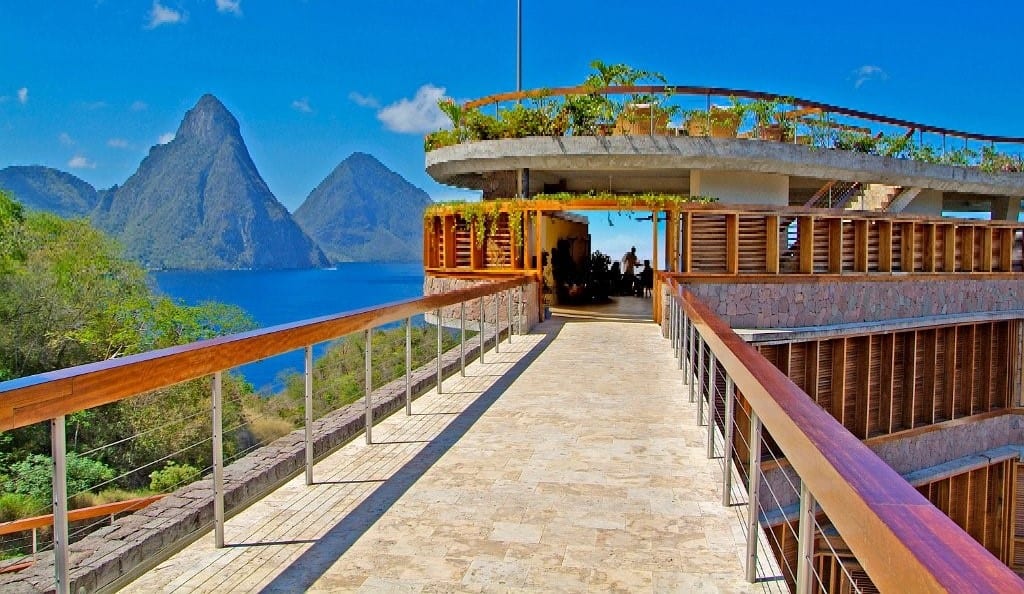 jade-mountain-bridge