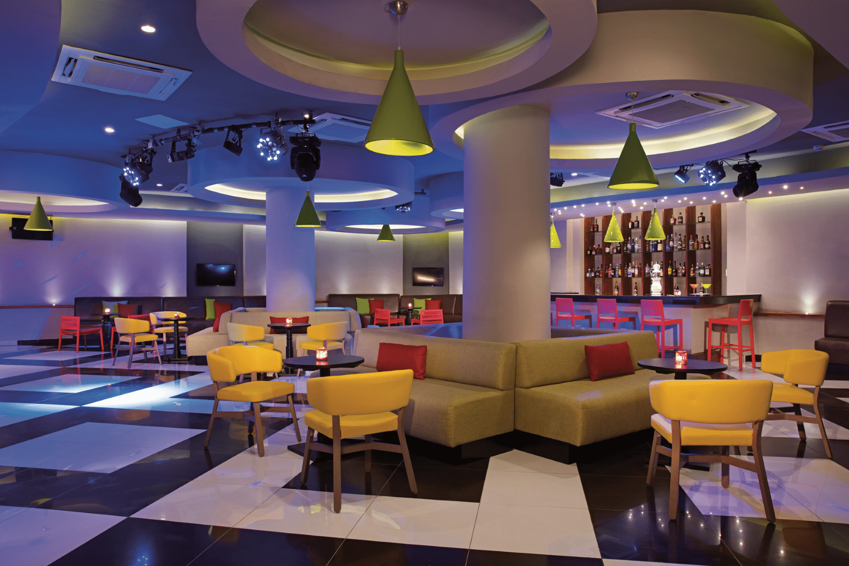 dreams-dominicus-bar-desires-1a-cb