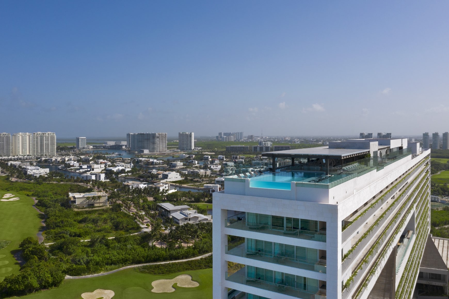 dreams-vista-adults-pool