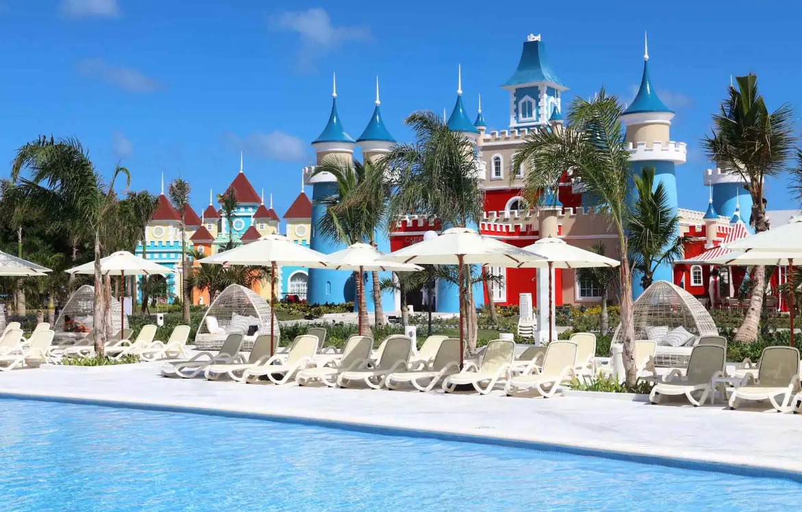 bahia-principe-fantasia-castle-resort