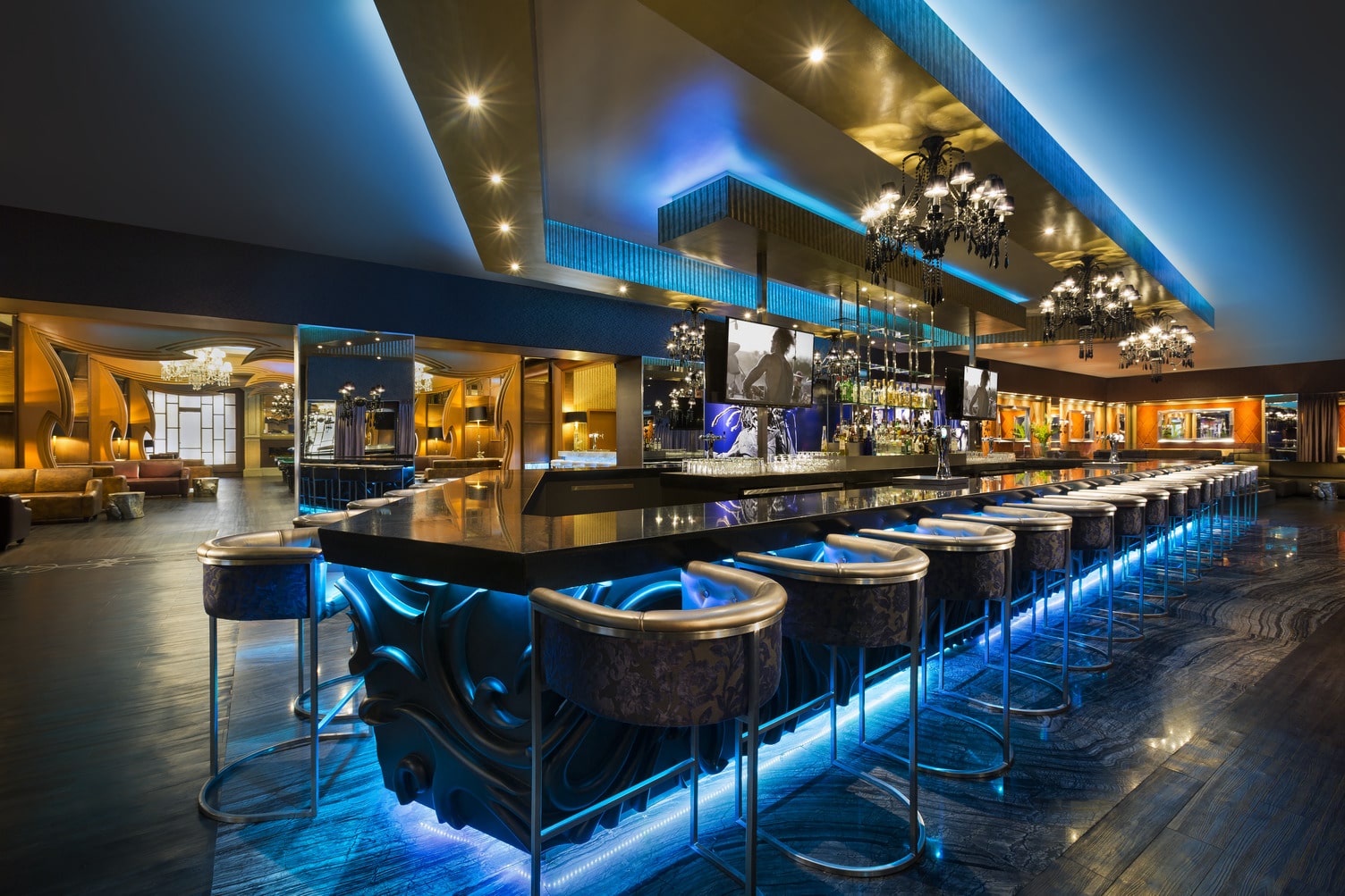 hard-rock-riviera-maya-heaven-bar