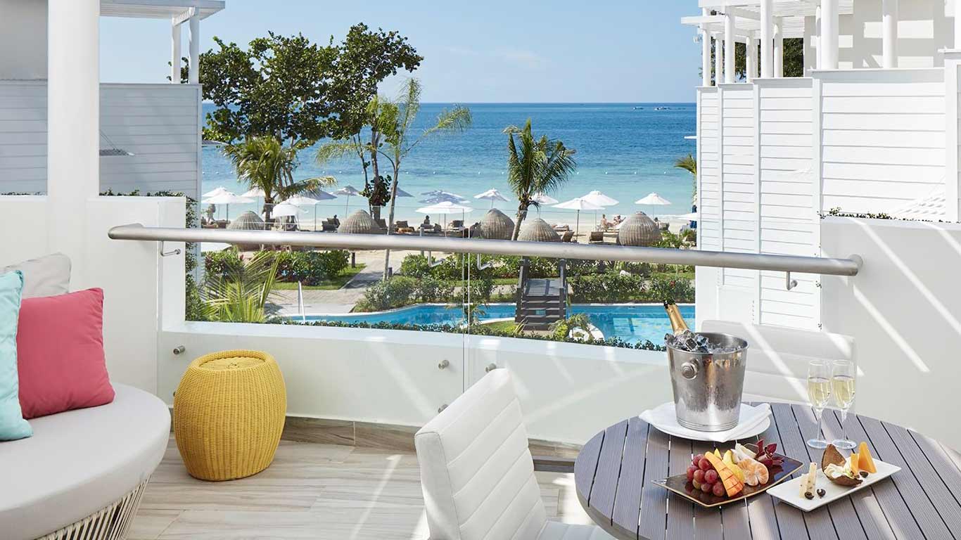 azul-beach-negril-balcony-suites