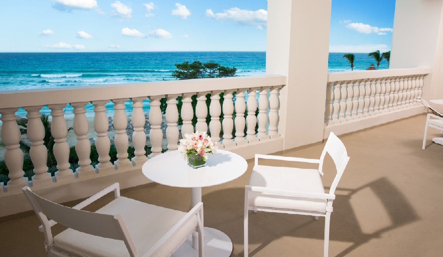 hyatt-zilara-rose-hall-1b-ocean-view-butler-suite-living