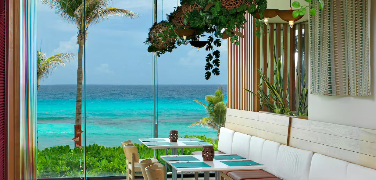 beach-dining