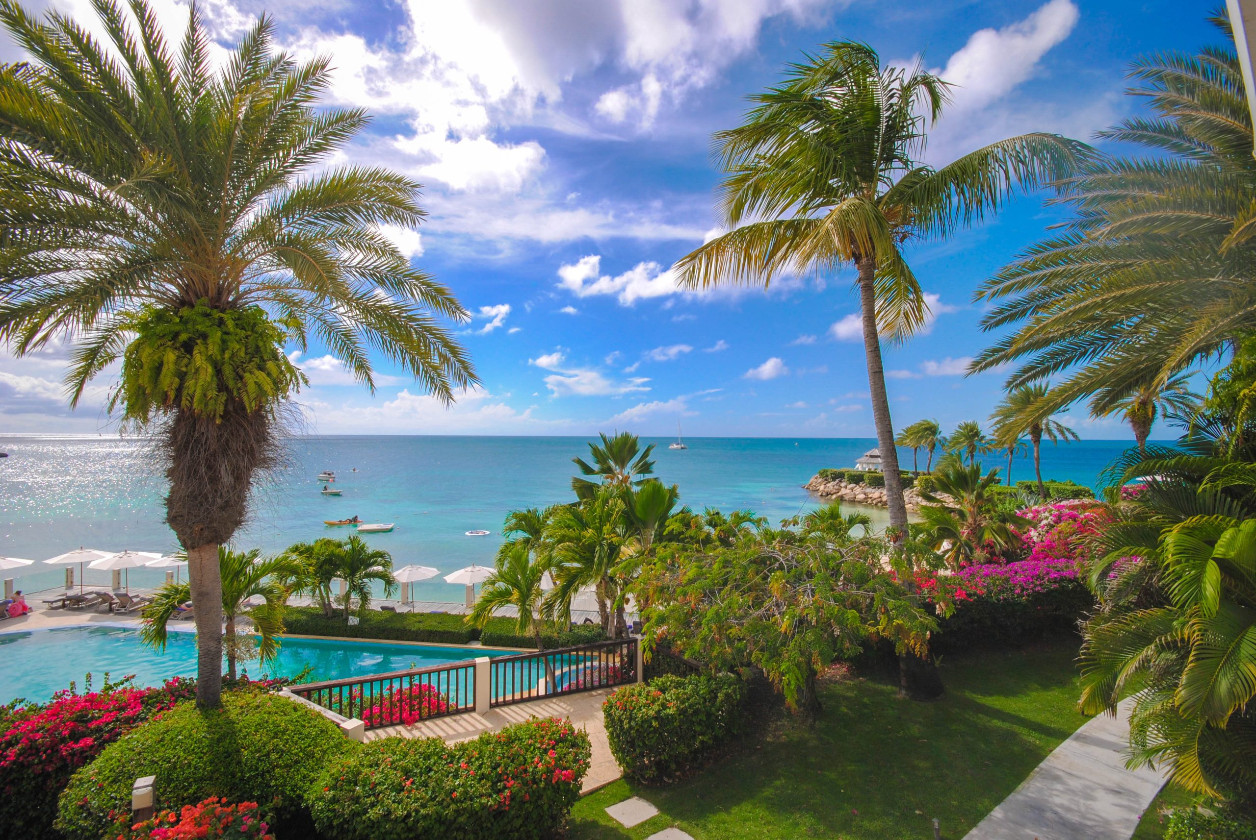 blue-water-antigua-resort