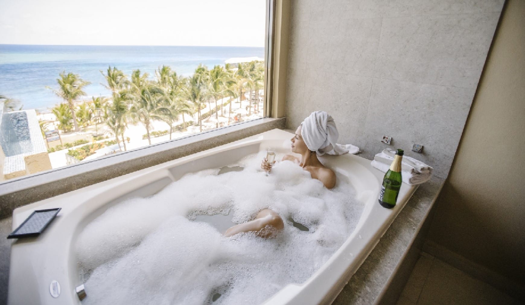generation-riviera-maya-bath