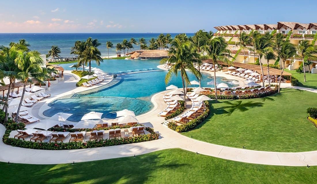 grand-velas-riviera-maya-ambassador-pool