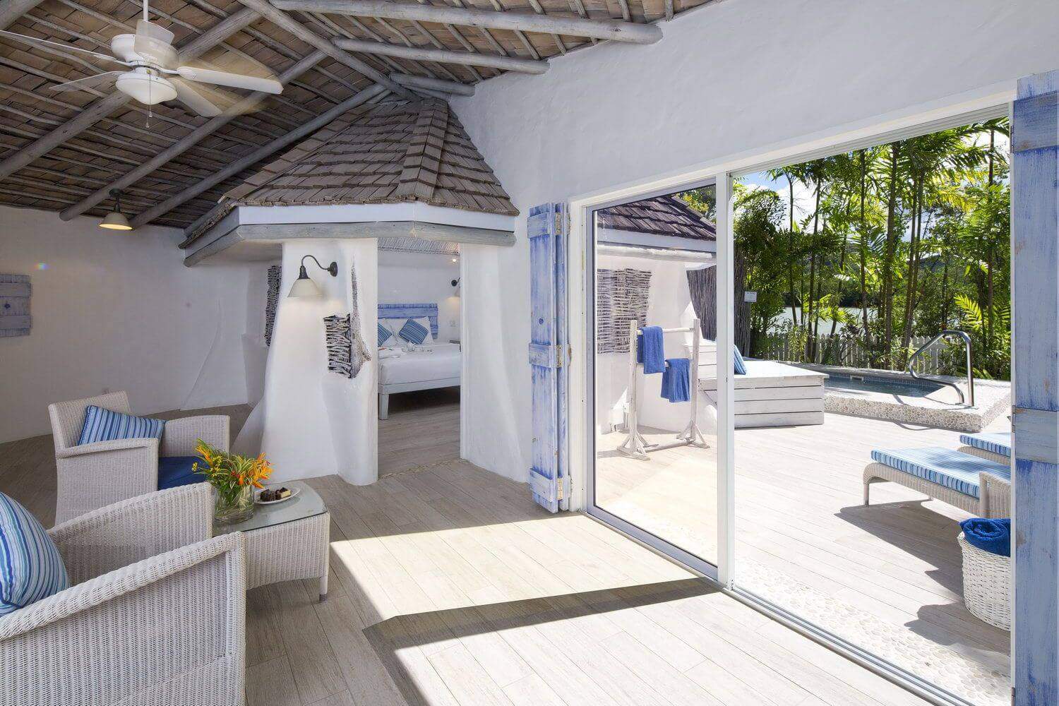 03-galley-bay-antigua-gauguin_suite_interior
