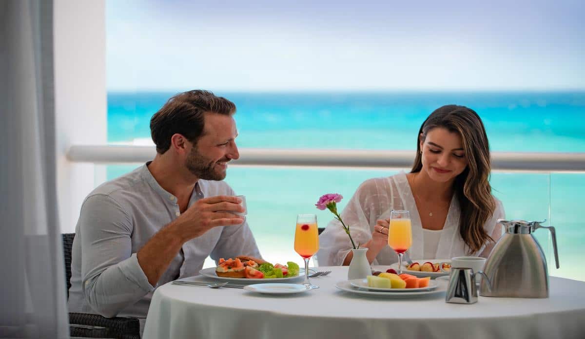 playacar-palace-balcony_dining