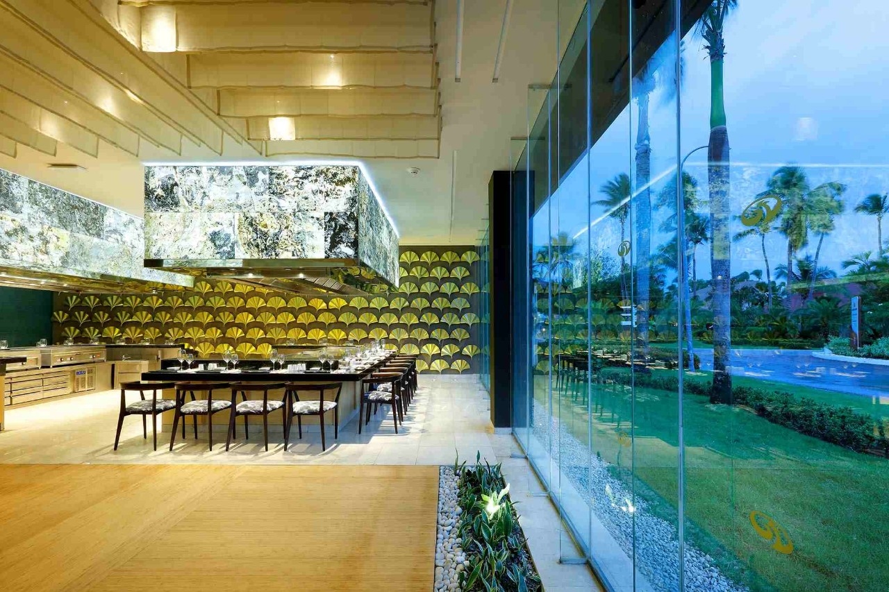 grand-palladium-palace-dining