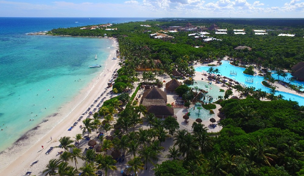 grand-palladium-white-sand