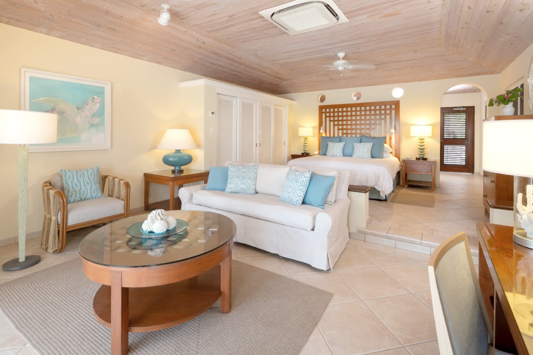 curtain-bluff-2-junior-suite-beachfront-lower-level-inside