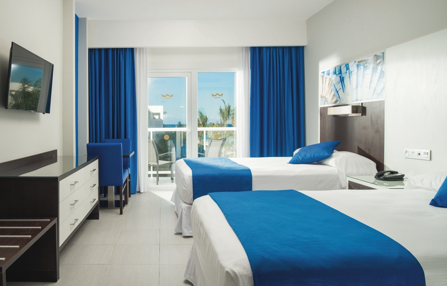 riu-reggae-2-family-room