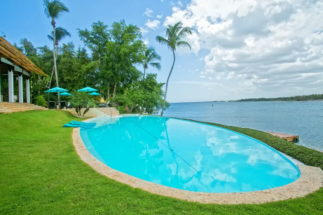 6-bdroom-oceanfront-villa-la-laguna-del-mar-casa-de-campo1
