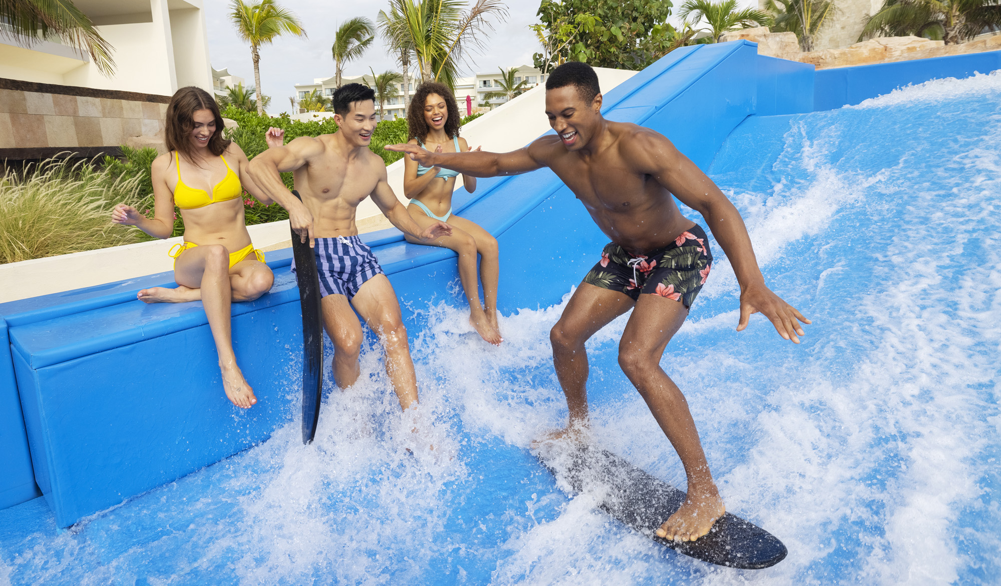 planet-hollywood-adult-scene-cancun-flowrider