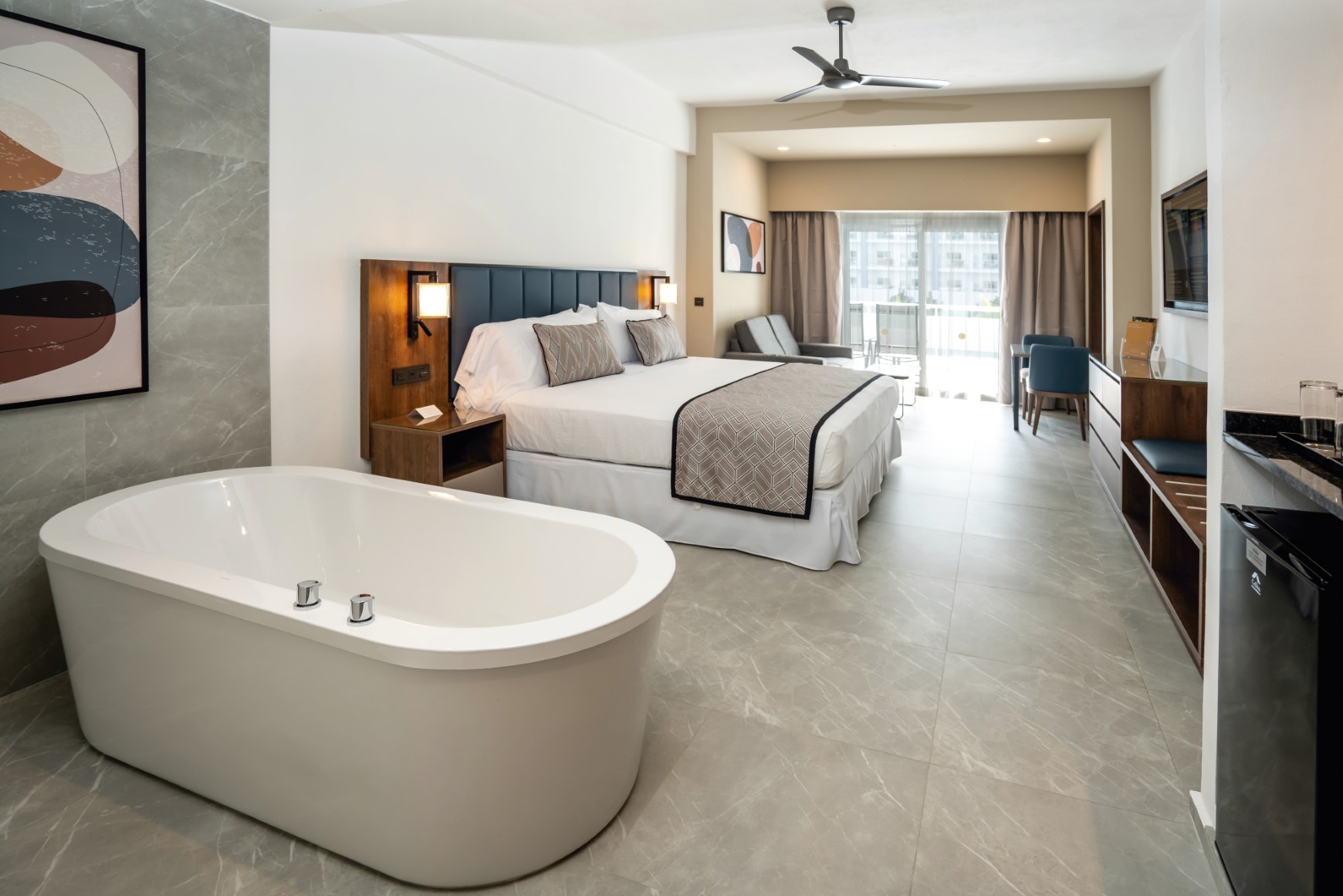 riu-palace-kukulcan-adapted-junior-suite