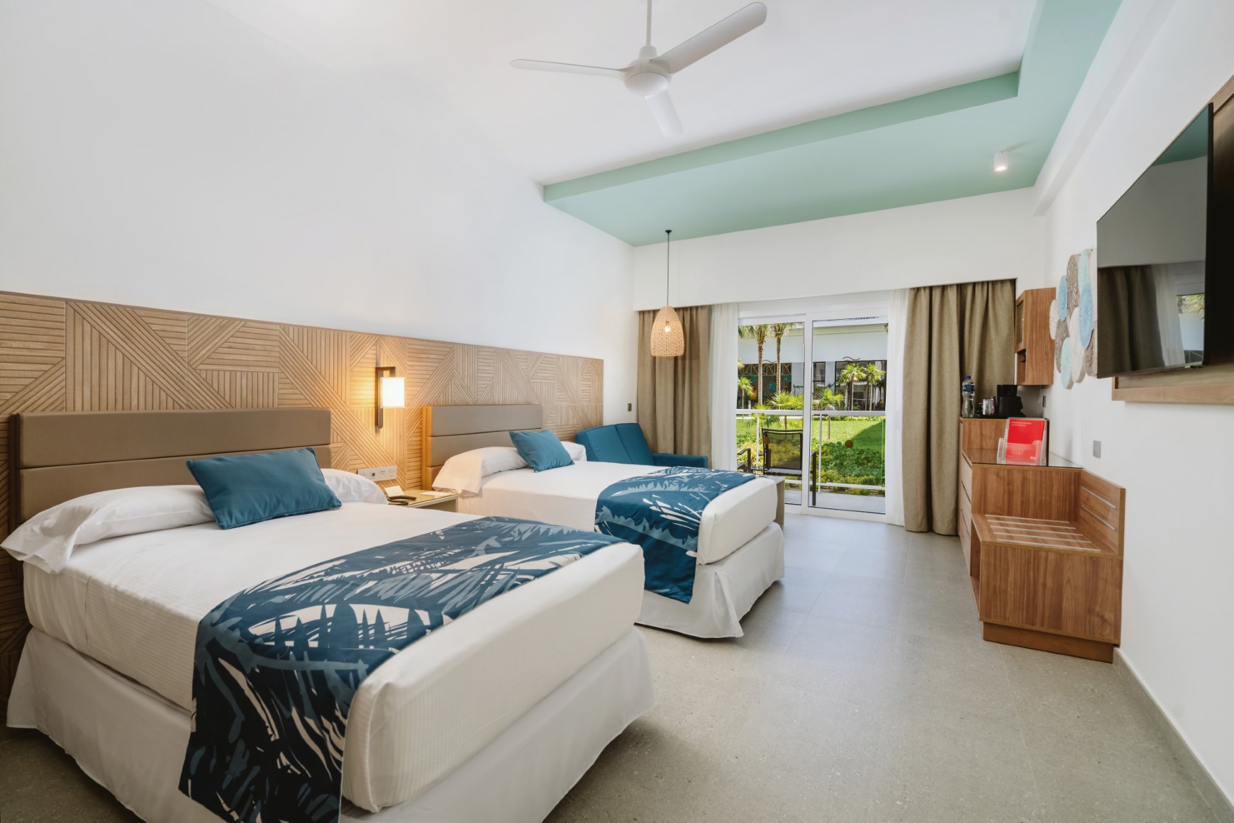 riu-latino-adapted-room