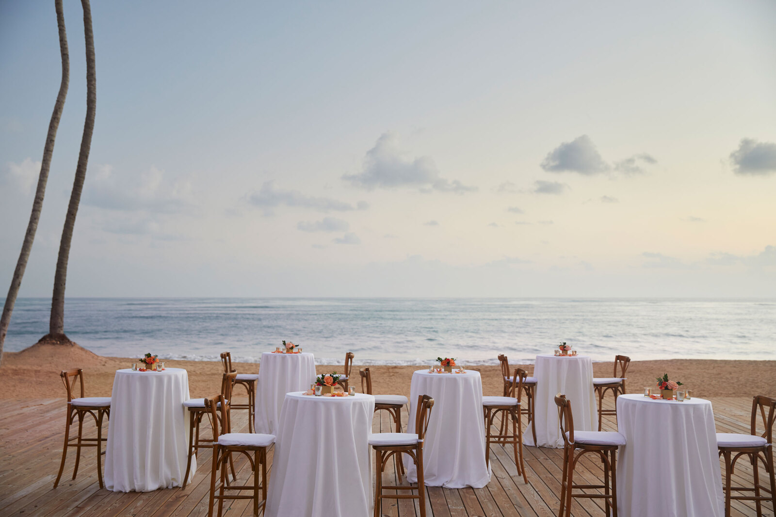 finest-punta-cana-beachfront-cocktail-reception